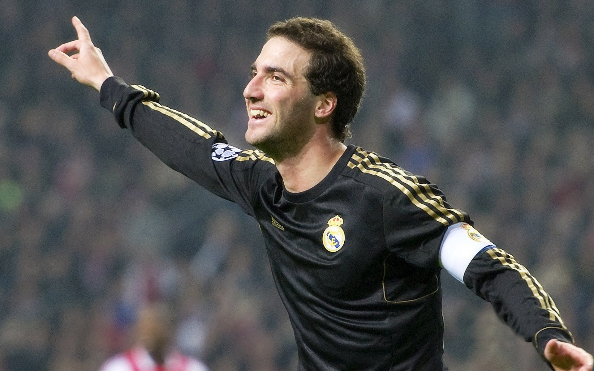 “英超新星崭露头角，成为球队未来希望”，英超新赛季前瞻