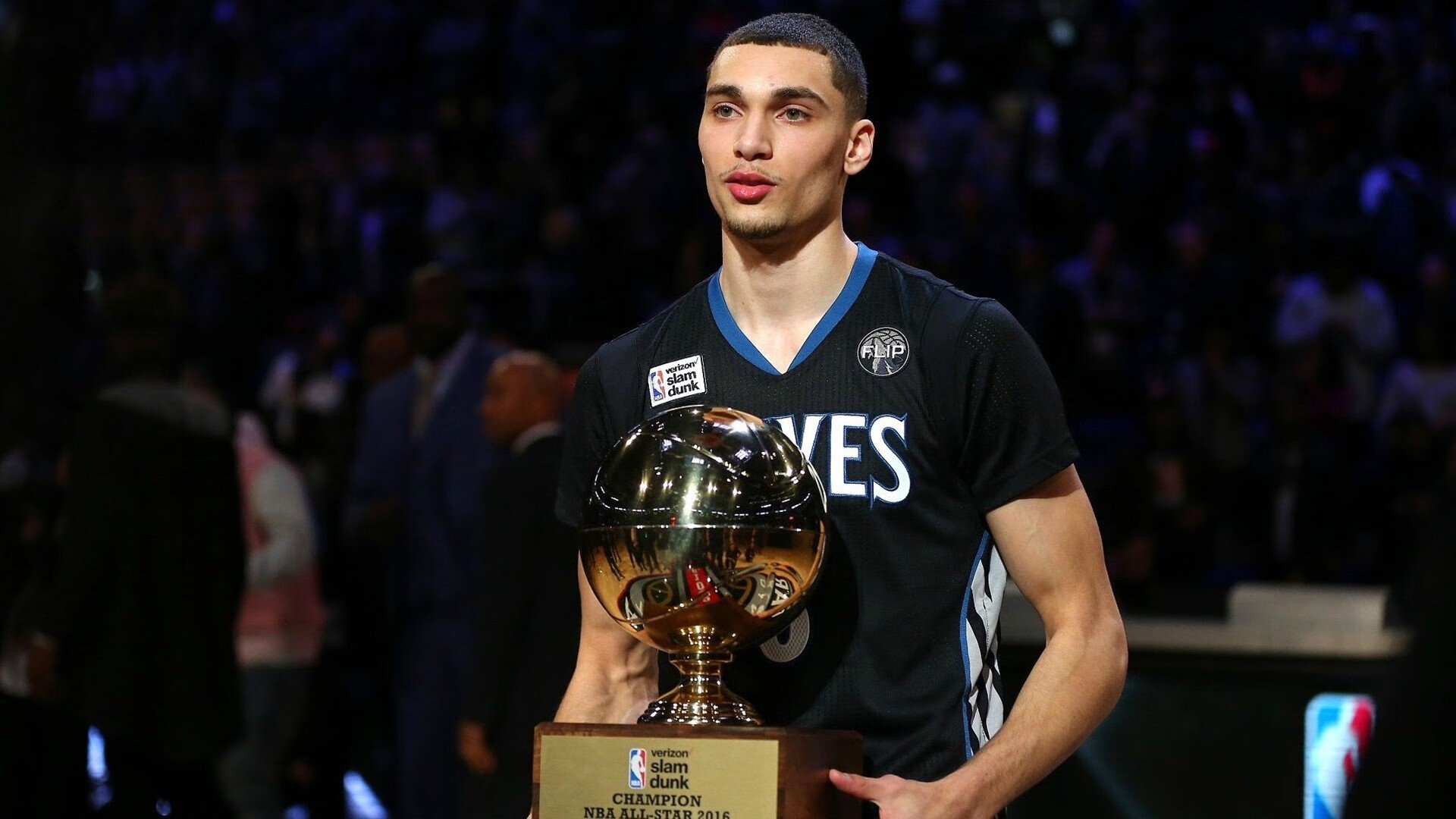 球场花絮:幕后趣味小故事让你笑出声,球场搞笑视频